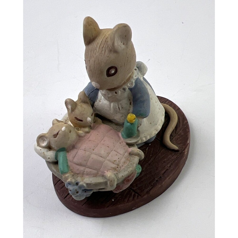Vintage Avon Forest Friends "ALL TUCKED IN"  Mini Figurine - Cute!